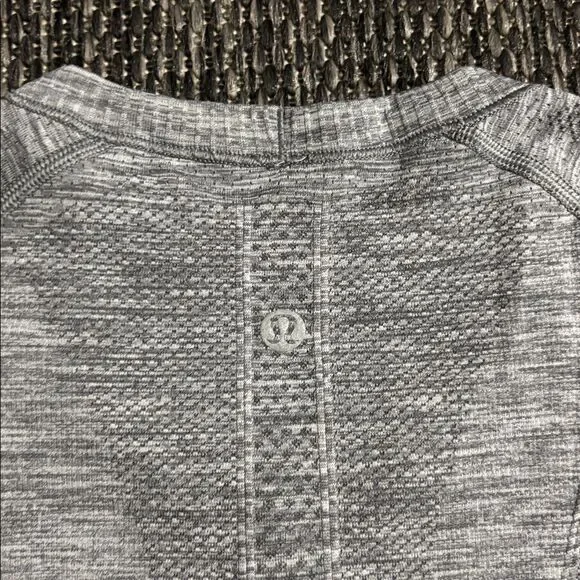 Lululemon swiftly short sleeve - Picture 3 of 5